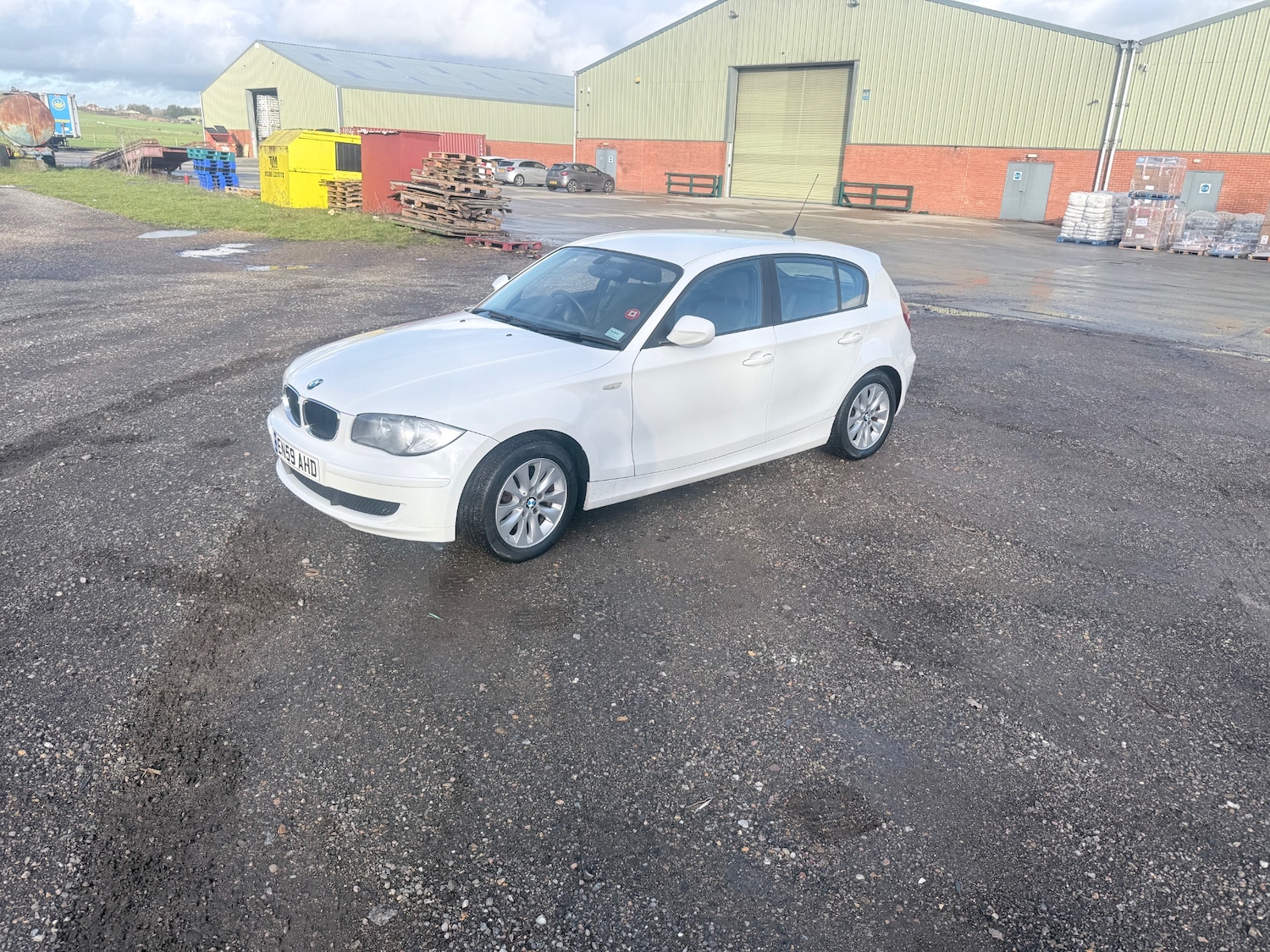 Used BMW 1 Series 2010 for sale - 77241938: Photo 2