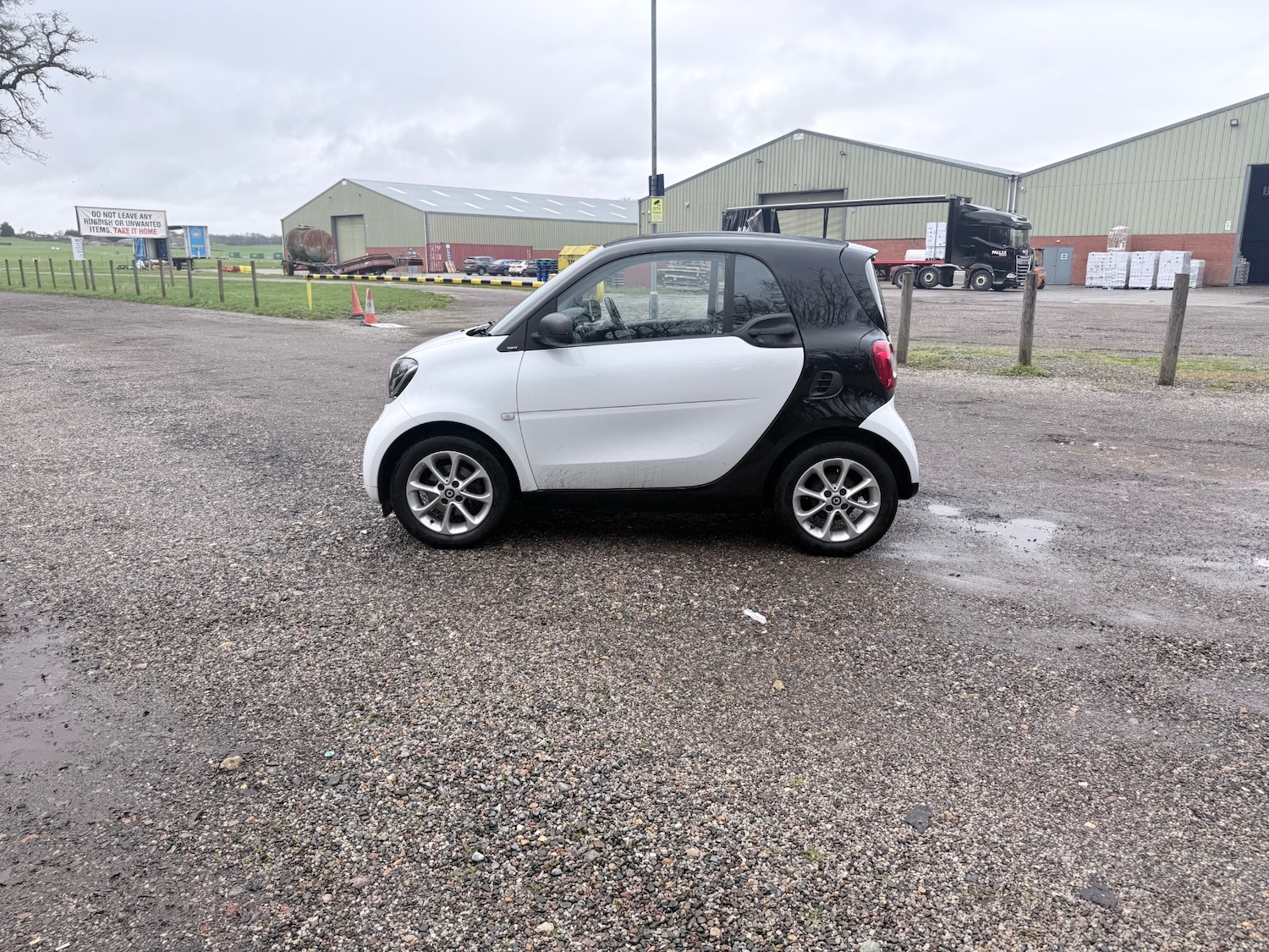 Used smart fortwo 2017 for sale - 77508247: Photo 5