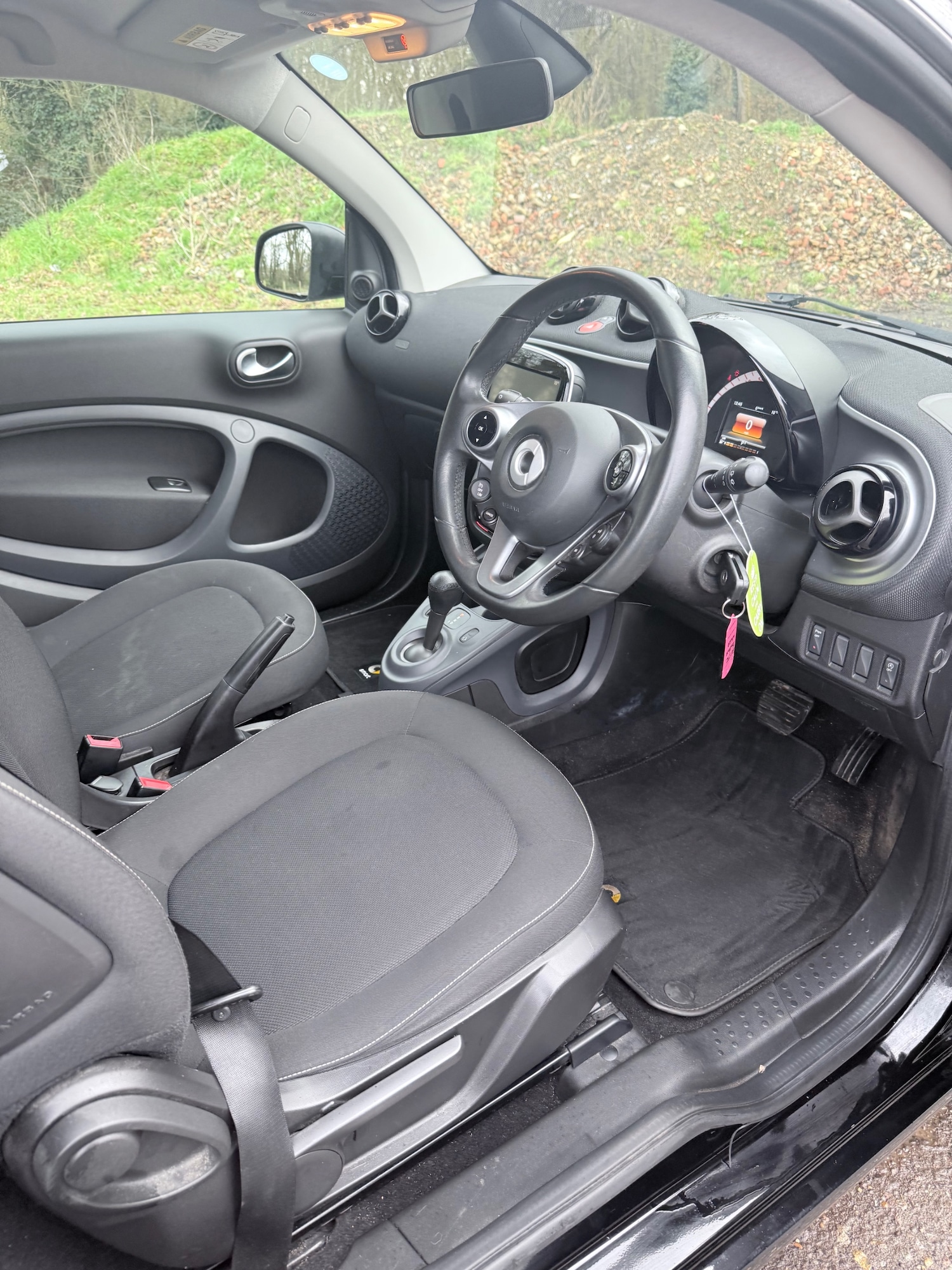 Used smart fortwo 2017 for sale - 77508247: Photo 9