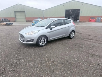 Used Ford Fiesta 2015 for sale - 77548045: Photo