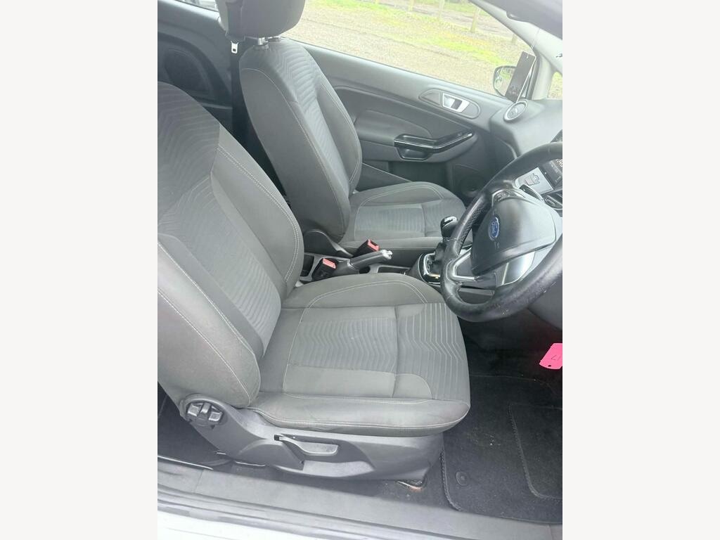 Used Ford Fiesta 2015 for sale - 77548045: Photo 6