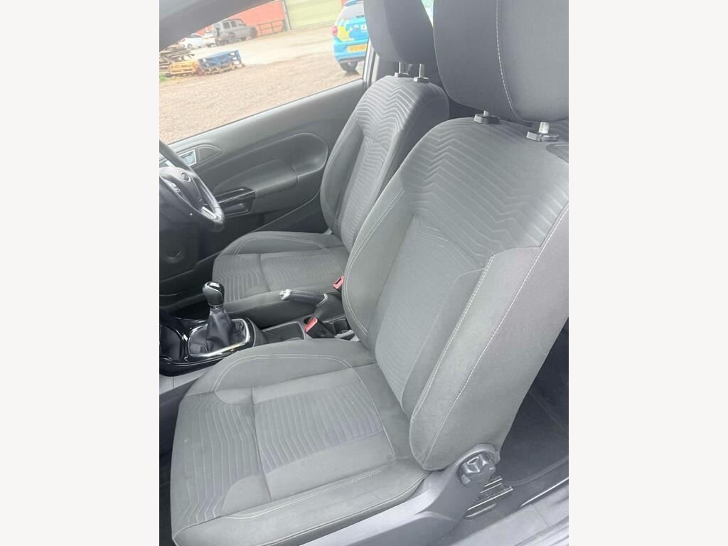 Used Ford Fiesta 2015 for sale - 77548045: Photo 9