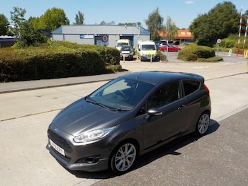Used Ford Fiesta 2016 for sale - 79290604: Photo