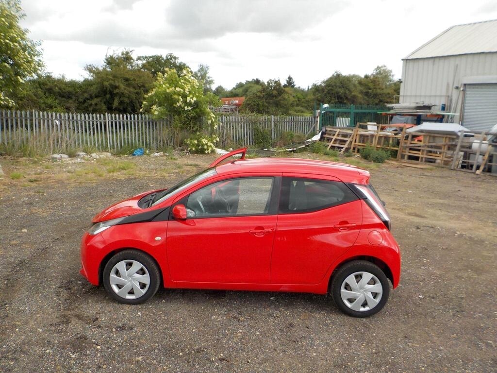 Used Toyota AYGO 2015 for sale - 77113929: Photo 4
