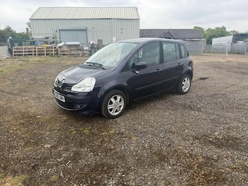 Used Renault Grand Modus 2010 for sale - 77111796: Photo