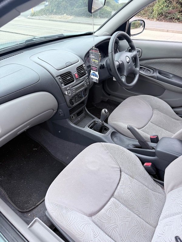 Used Nissan Almera 2001 for sale - 76198563: Photo 13