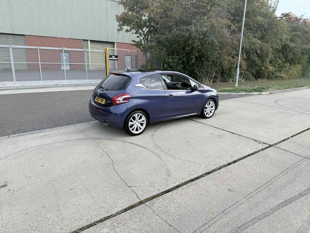 Used Peugeot 208 2012 for sale - 76158361: Photo 12