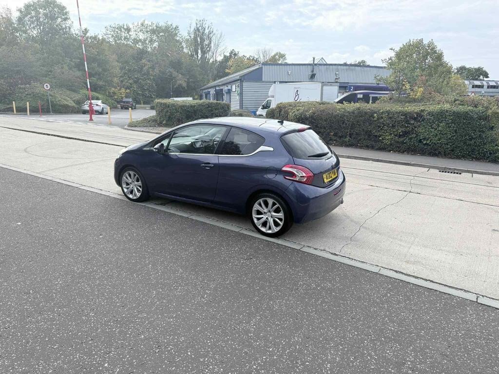 Used Peugeot 208 2012 for sale - 76158361: Photo 16