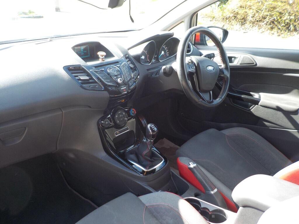 Used Ford Fiesta 2015 for sale - 77921773: Photo 12