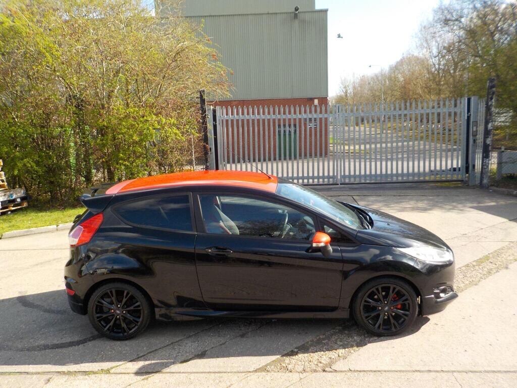 Used Ford Fiesta 2015 for sale - 77921773: Photo 6