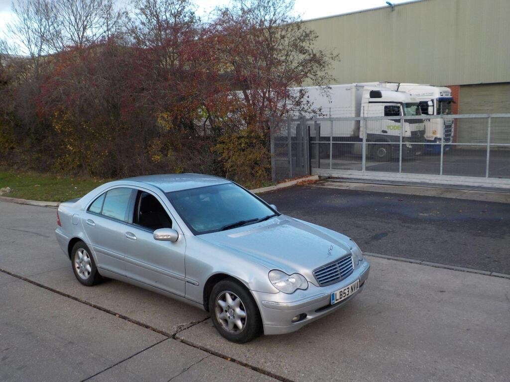 Used Mercedes-Benz C Class 2003 for sale - 76974738: Photo 2
