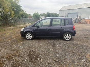 Used Renault Grand Modus 2010 for sale - 75689913: Photo