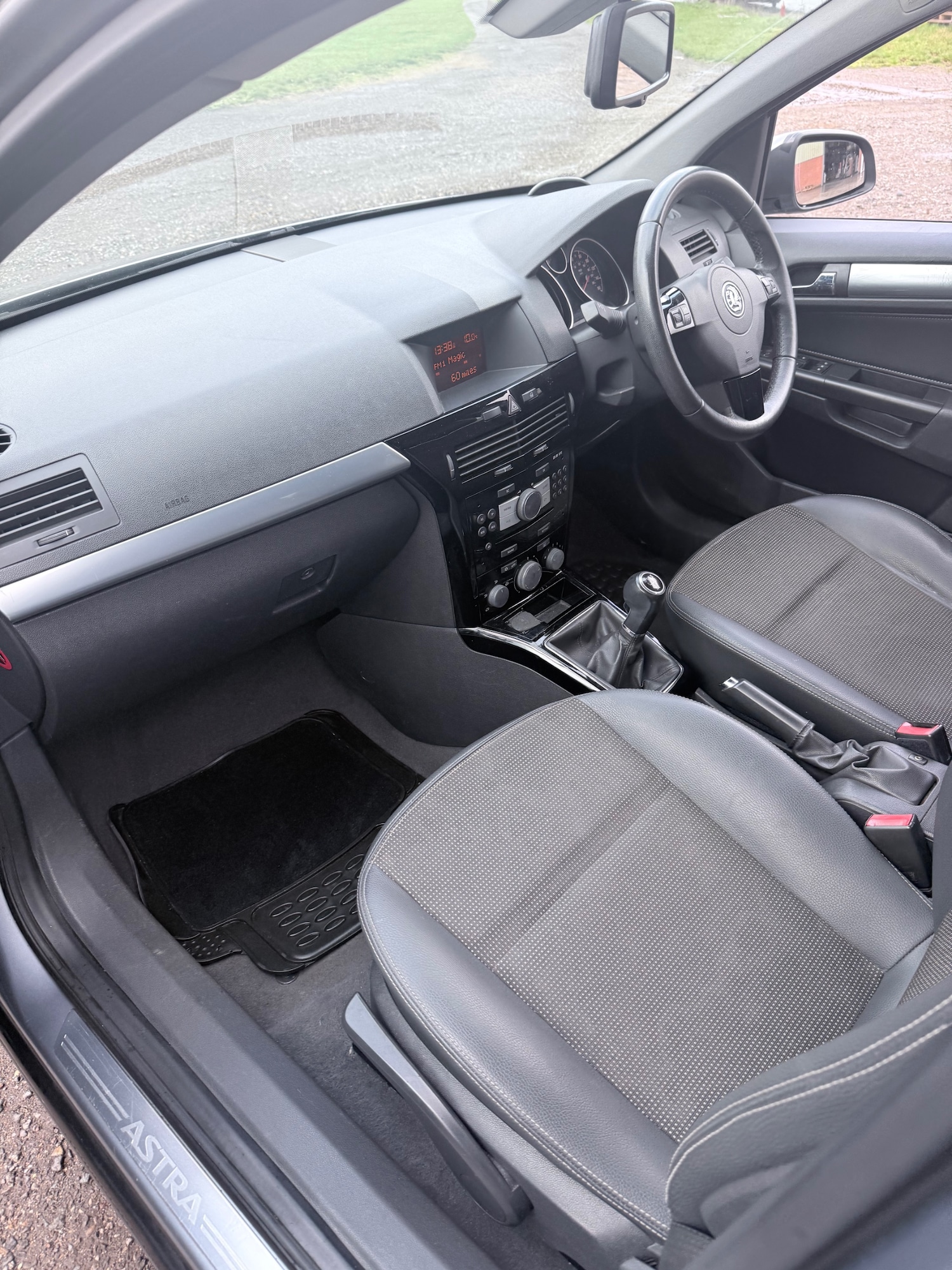 Used Vauxhall Astra 2009 for sale - 77508254: Photo 12