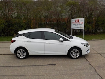 Used Vauxhall Astra 2018 for sale - 77921736: Photo