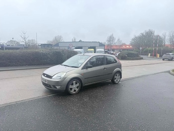 Used Ford Fiesta 2003 for sale - 77744390: Photo