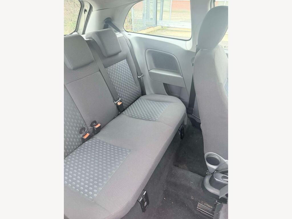 Used Ford Fiesta 2003 for sale - 77744390: Photo 7