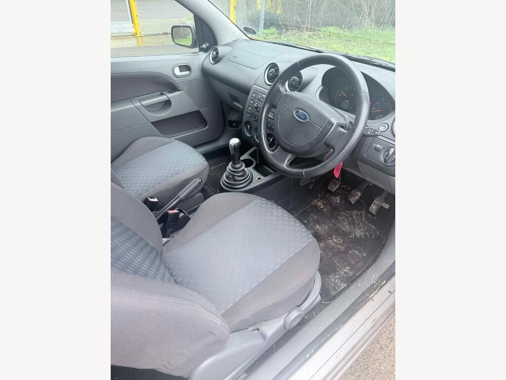Used Ford Fiesta 2003 for sale - 77744390: Photo 9