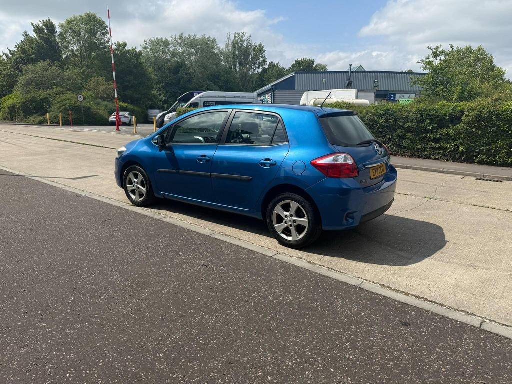 Vehicle 5