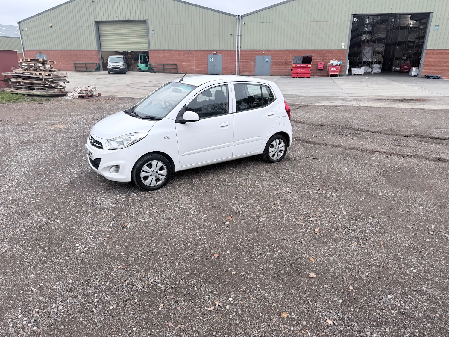 Used Hyundai i10 2013 for sale - 76511178: Photo 10