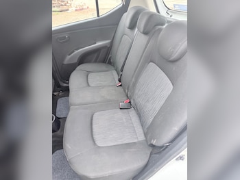 Used Hyundai i10 2013 for sale - 76511178: Photo