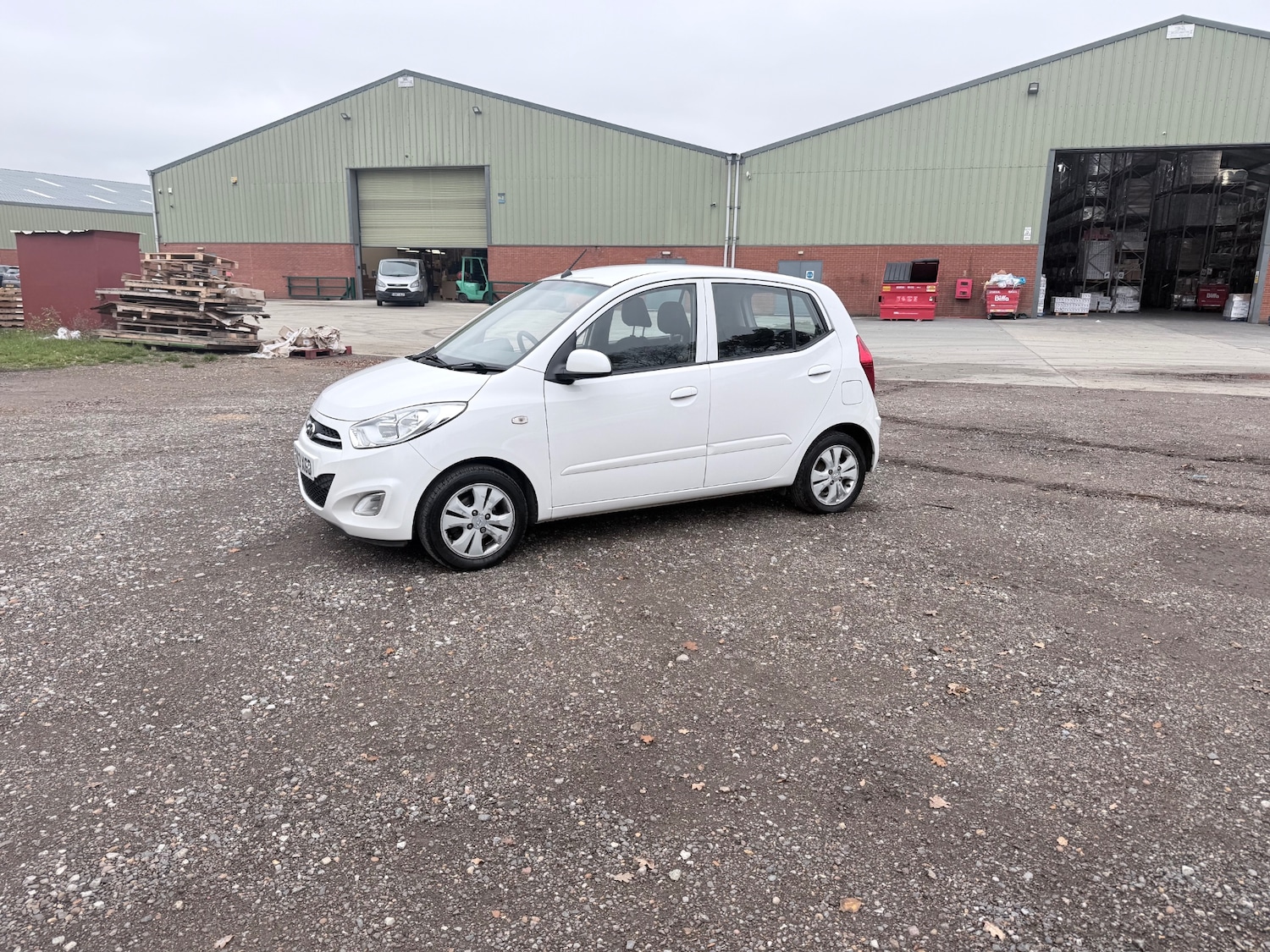 Used Hyundai i10 2013 for sale - 76511178: Photo 9