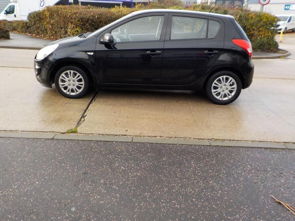 Used Hyundai i20 2010 for sale - 76725956: Photo 10