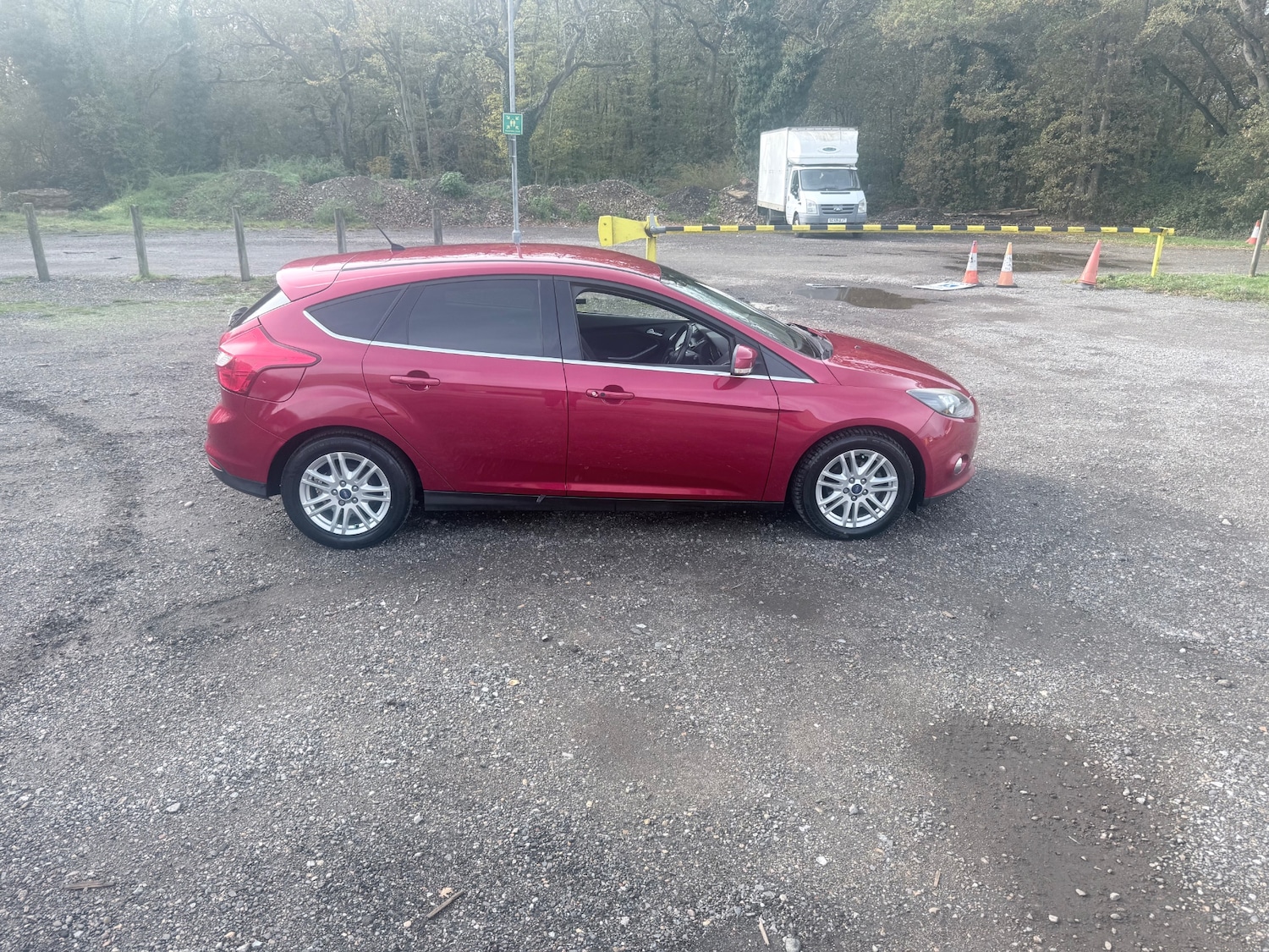 Used Ford Focus 2013 for sale - 76415331: Photo 2