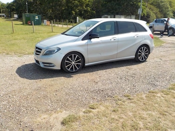 Used Mercedes-Benz B Class 2013 for sale - 78992108: Photo