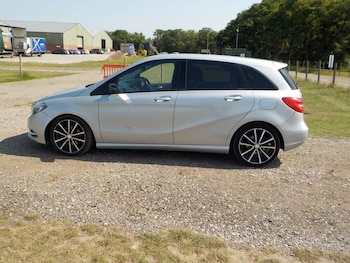 Used Mercedes-Benz B Class 2013 for sale - 78992108: Photo