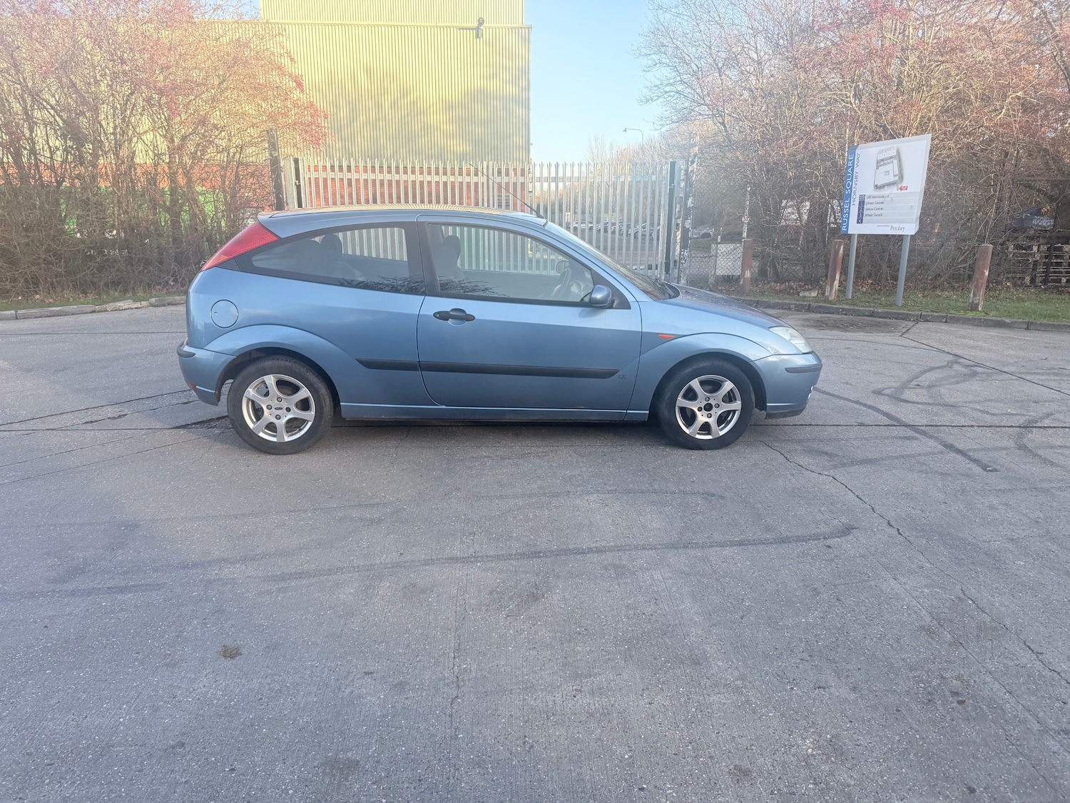Used Ford Focus 2002 for sale - 76897204: Photo 1