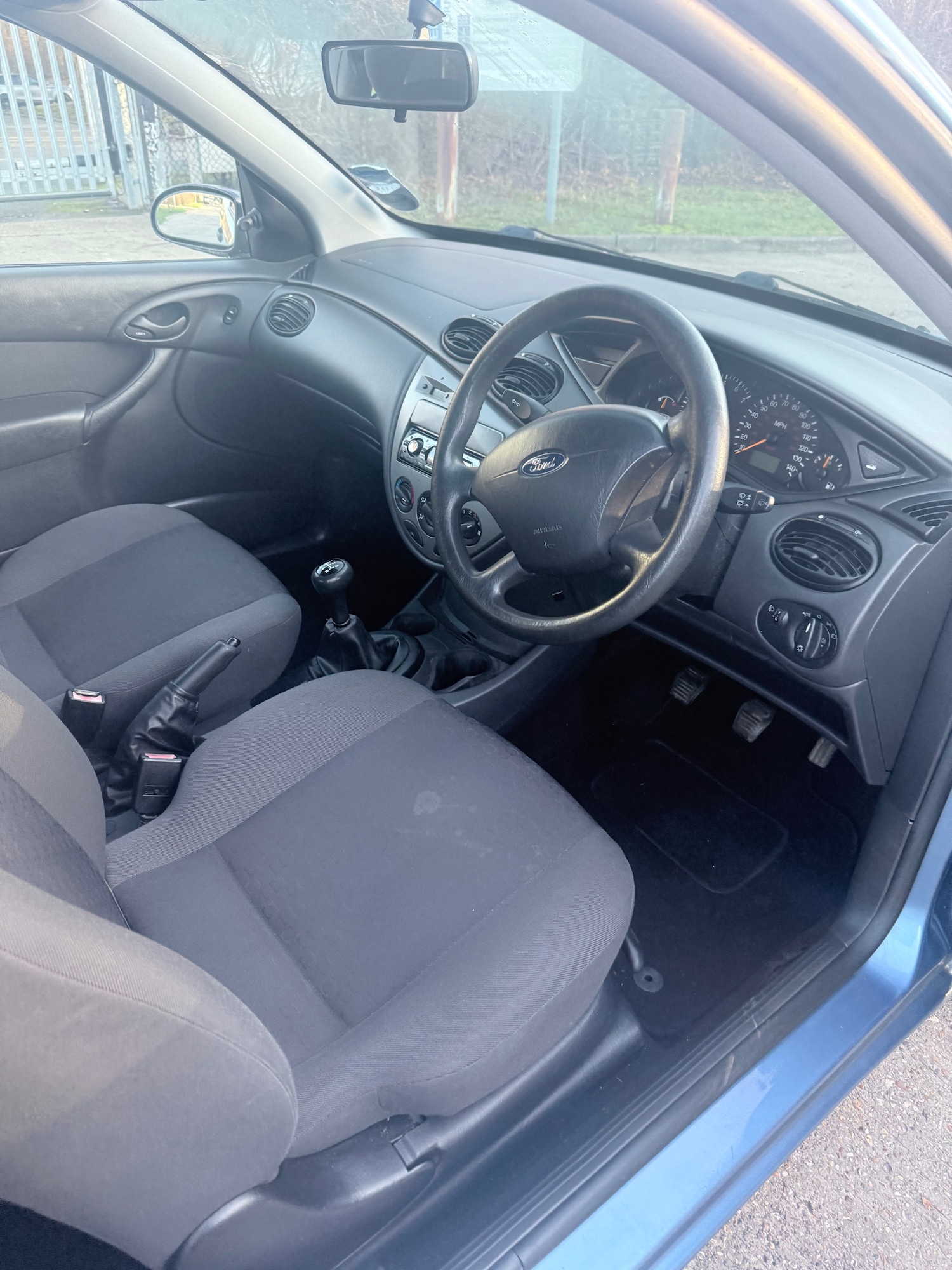 Used Ford Focus 2002 for sale - 76897204: Photo 14