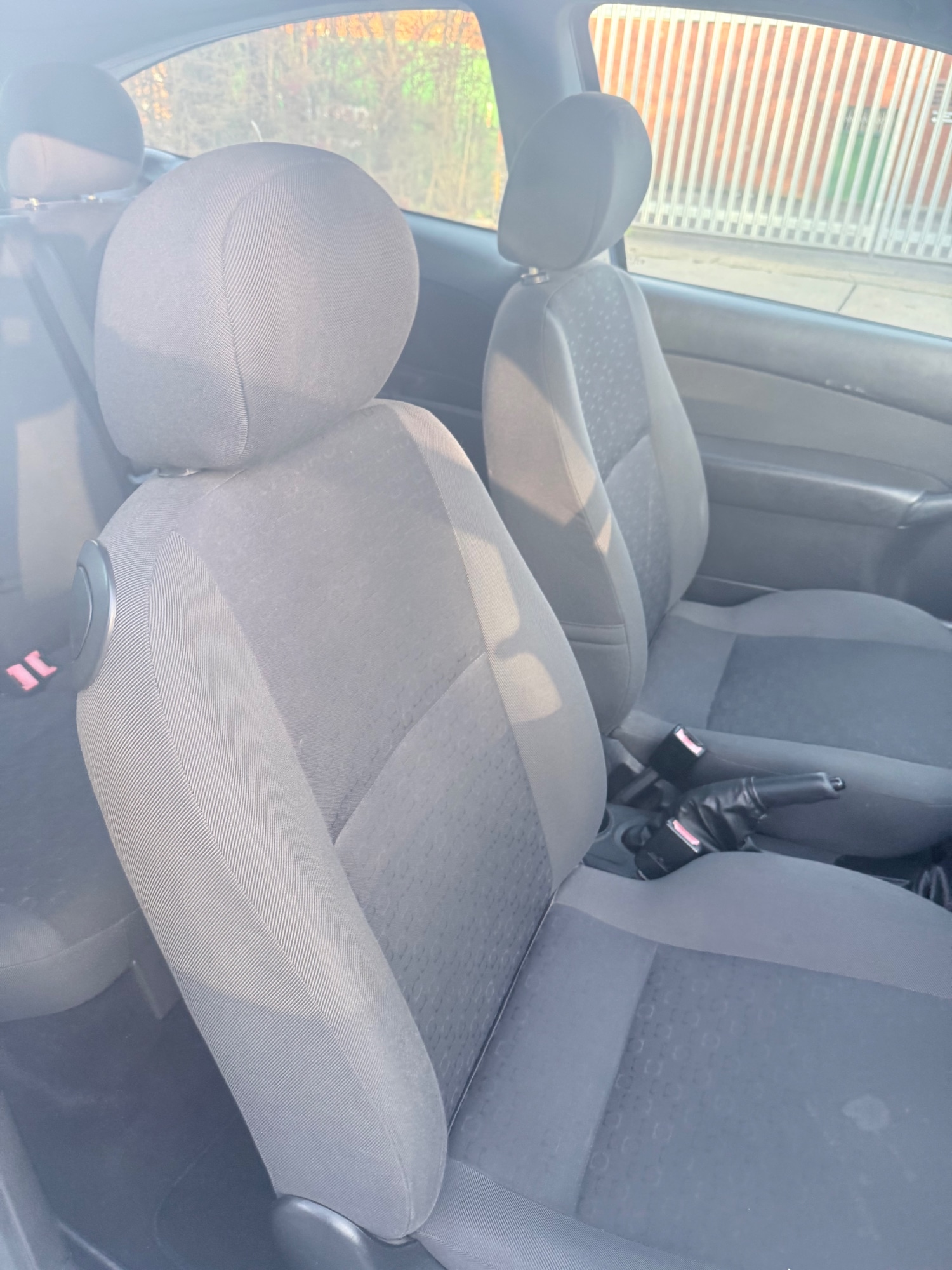 Used Ford Focus 2002 for sale - 76897204: Photo 17