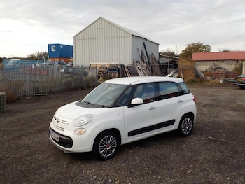 Used Fiat 500L 2014 for sale - 76422152: Photo
