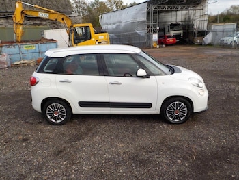 Used Fiat 500L 2014 for sale - 76422152: Photo