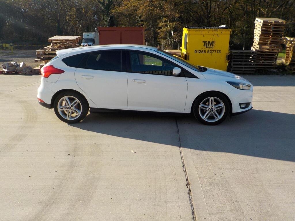 Used Ford Focus 2014 for sale - 76725964: Photo 2