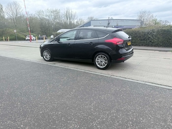 Used Ford Focus 2017 for sale - 78092818: Photo