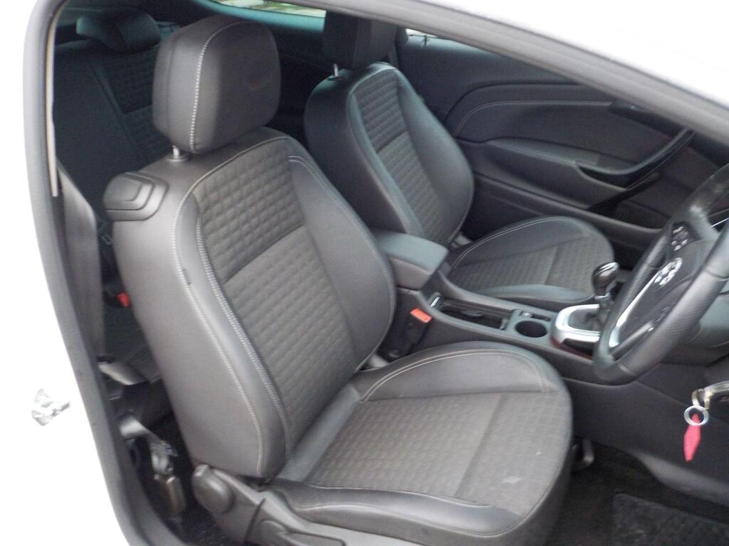 Used Vauxhall Astra GTC 2014 for sale - 76897214: Photo 2