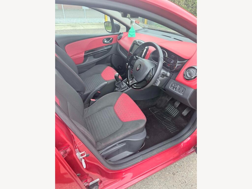 Used Renault Clio 2013 for sale - 78223937: Photo 2