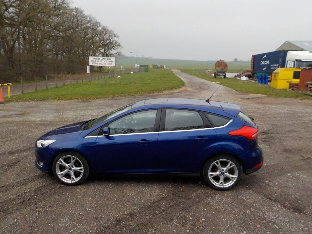 Used Ford Focus 2016 for sale - 77342828: Photo 2
