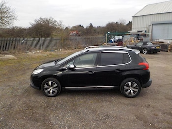 Used Peugeot 2008 2015 for sale - 75689860: Photo