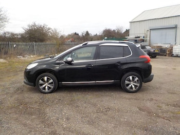 Used Peugeot 2008 2015 for sale - 75689860: Photo