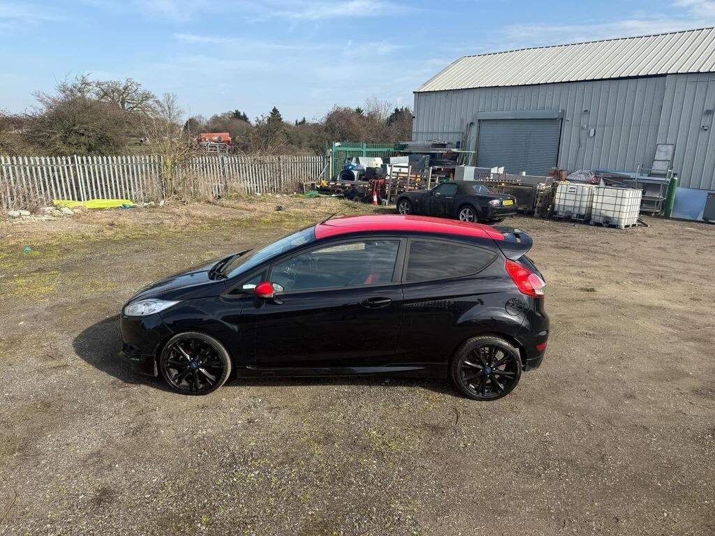 Used Ford Fiesta 2014 for sale - 76725979: Photo 4