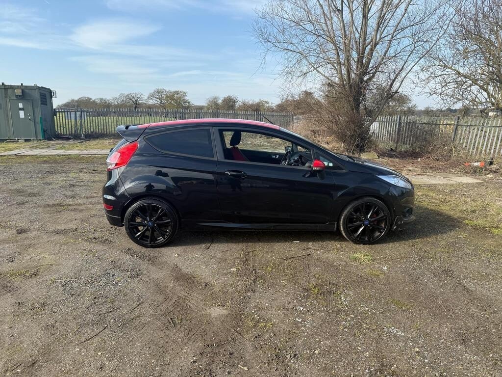 Used Ford Fiesta 2014 for sale - 76725979: Photo 6