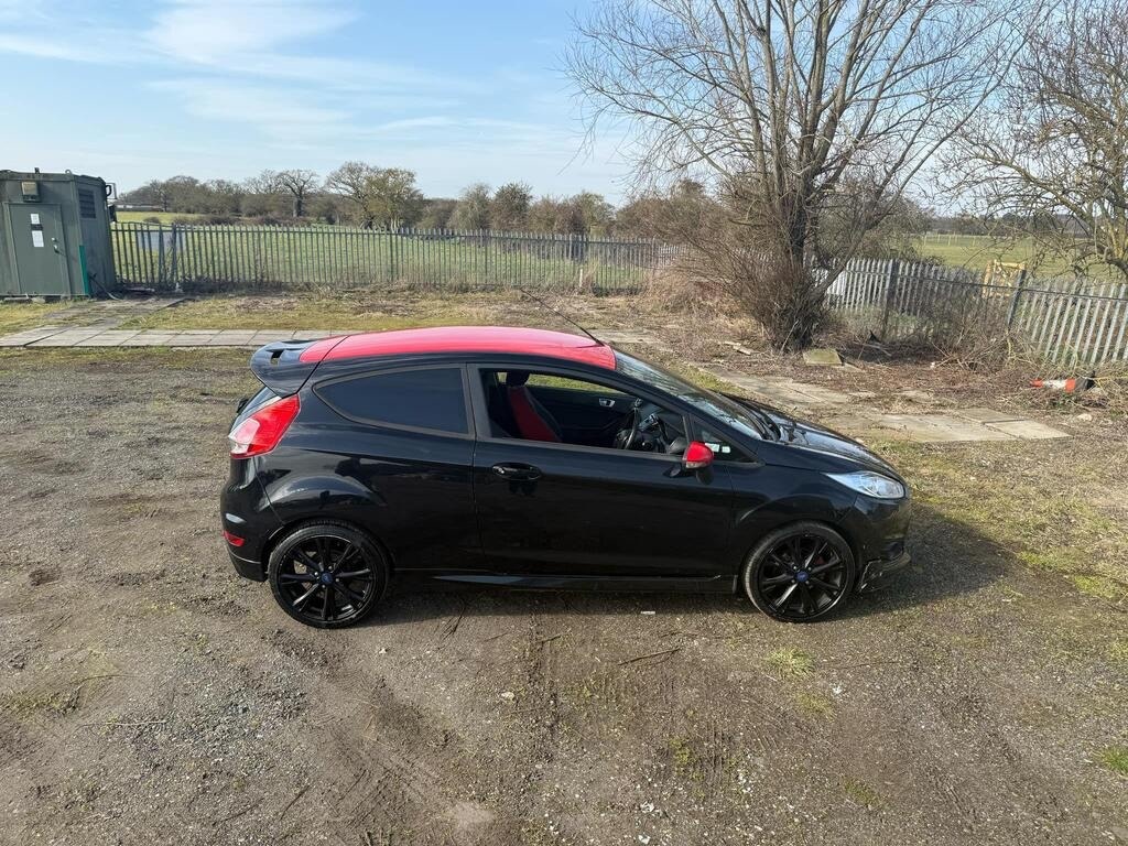 Used Ford Fiesta 2014 for sale - 76725979: Photo 8