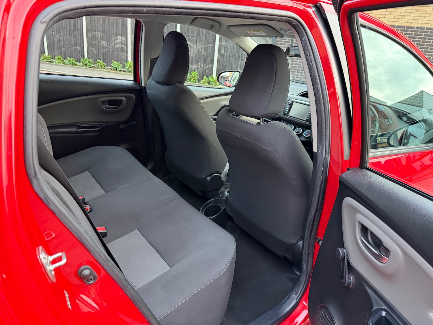 Used Toyota Yaris 2019 for sale - 77312516: Photo 14