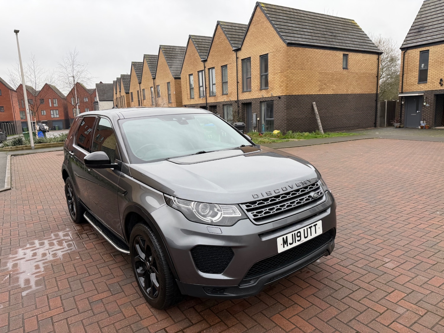 Used Land Rover Discovery Sport 2019 for sale - 77896350: Photo 2