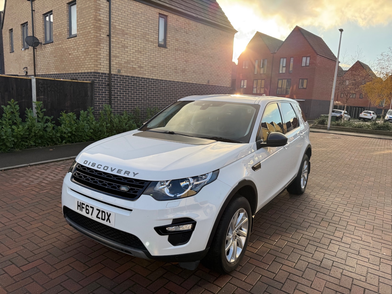Used Land Rover Discovery Sport 2017 for sale - 76924766: Photo 2