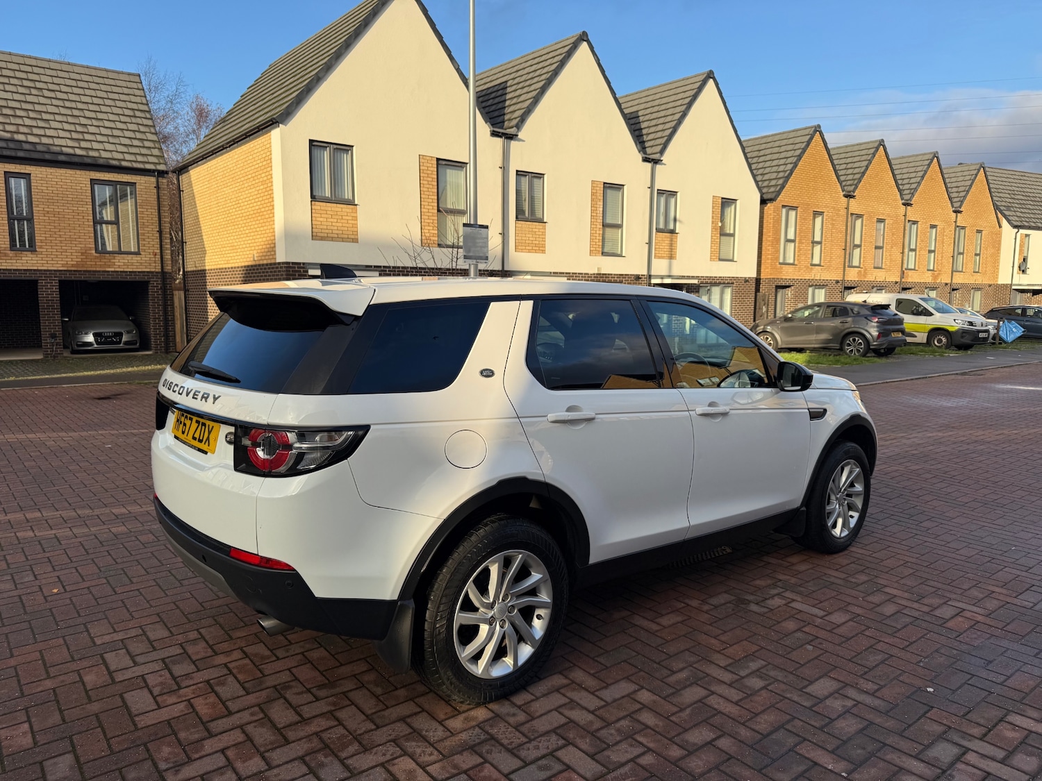 Used Land Rover Discovery Sport 2017 for sale - 76924766: Photo 4