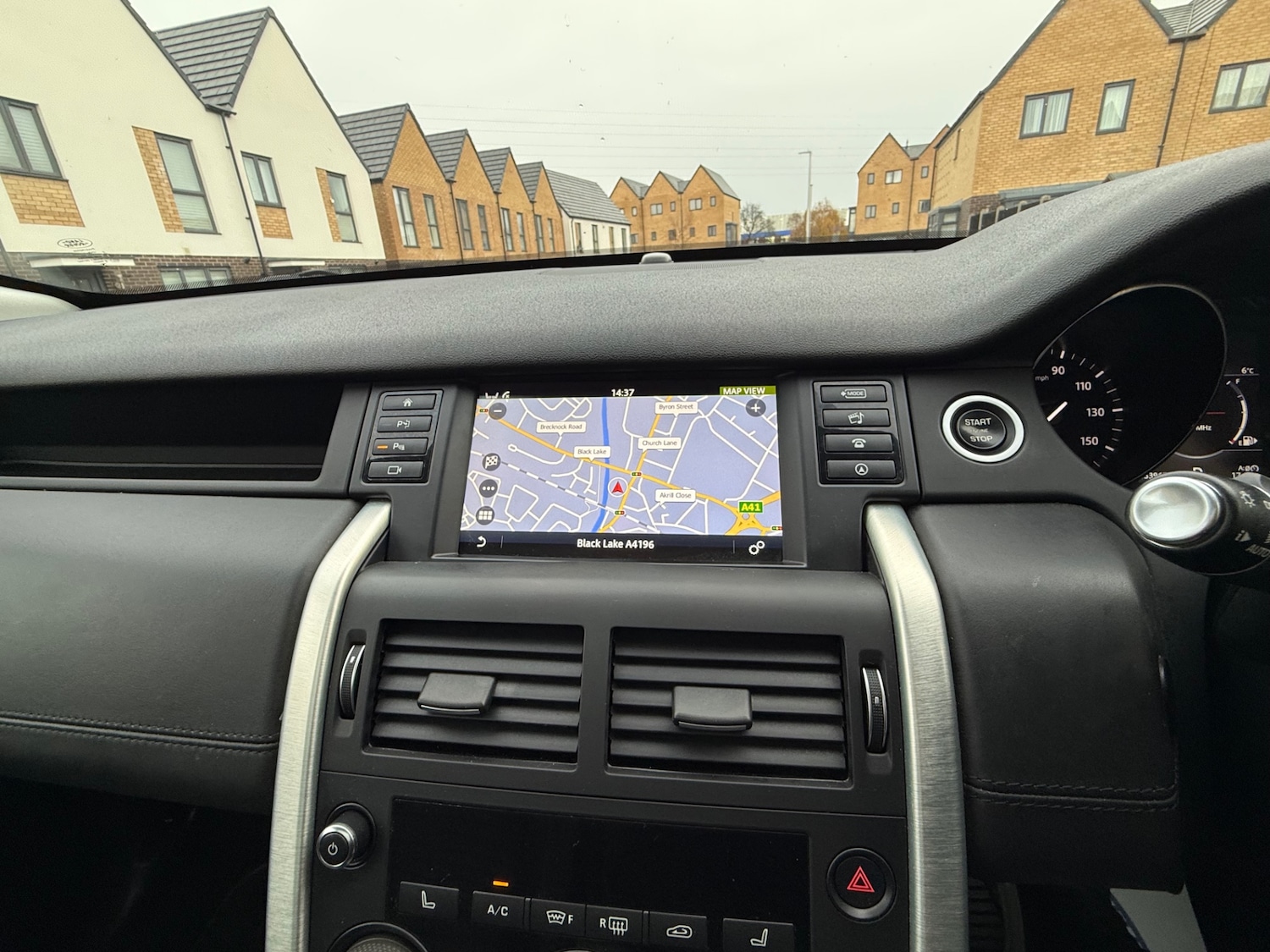 Used Land Rover Discovery Sport 2018 for sale - 76818943: Photo 11