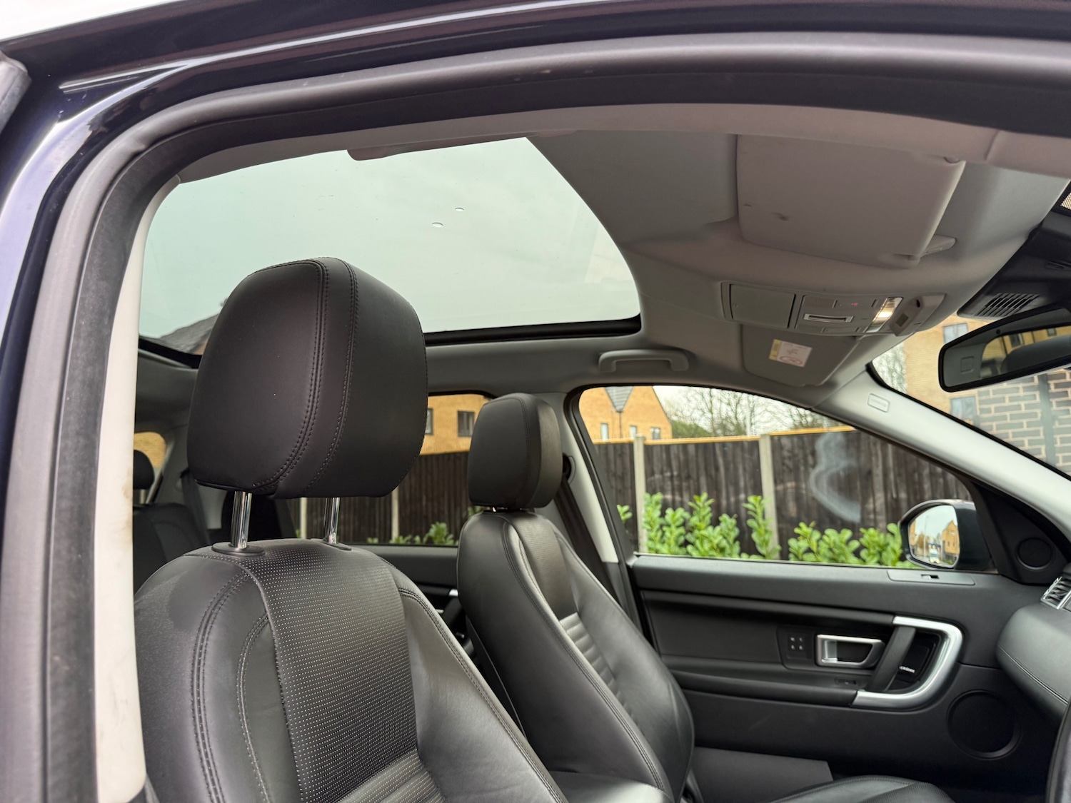 Used Land Rover Discovery Sport 2018 for sale - 76818943: Photo 14